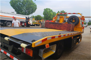 盐湖附近拖车电话号码服务